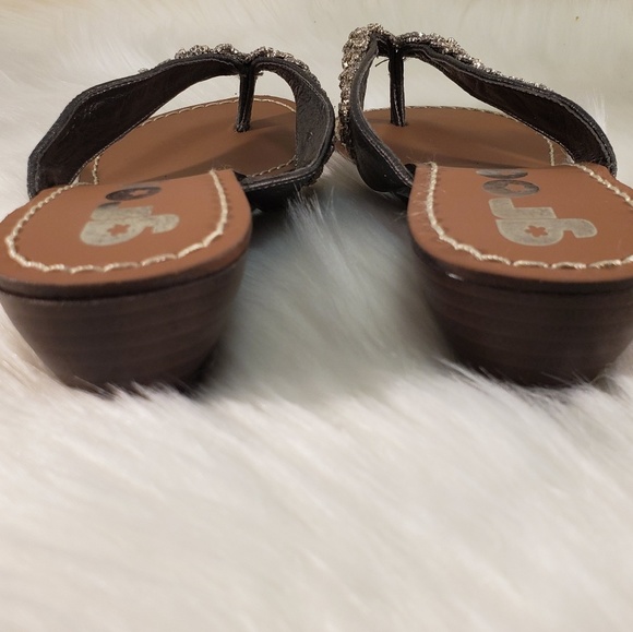GROOVE PEWTER GRAY EMBELLISHED SANDALS SIZE 7 - Picture 4 of 7